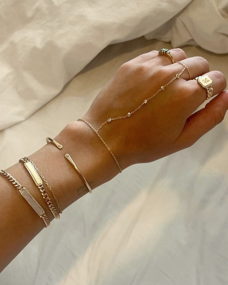 Dina Hand Chain